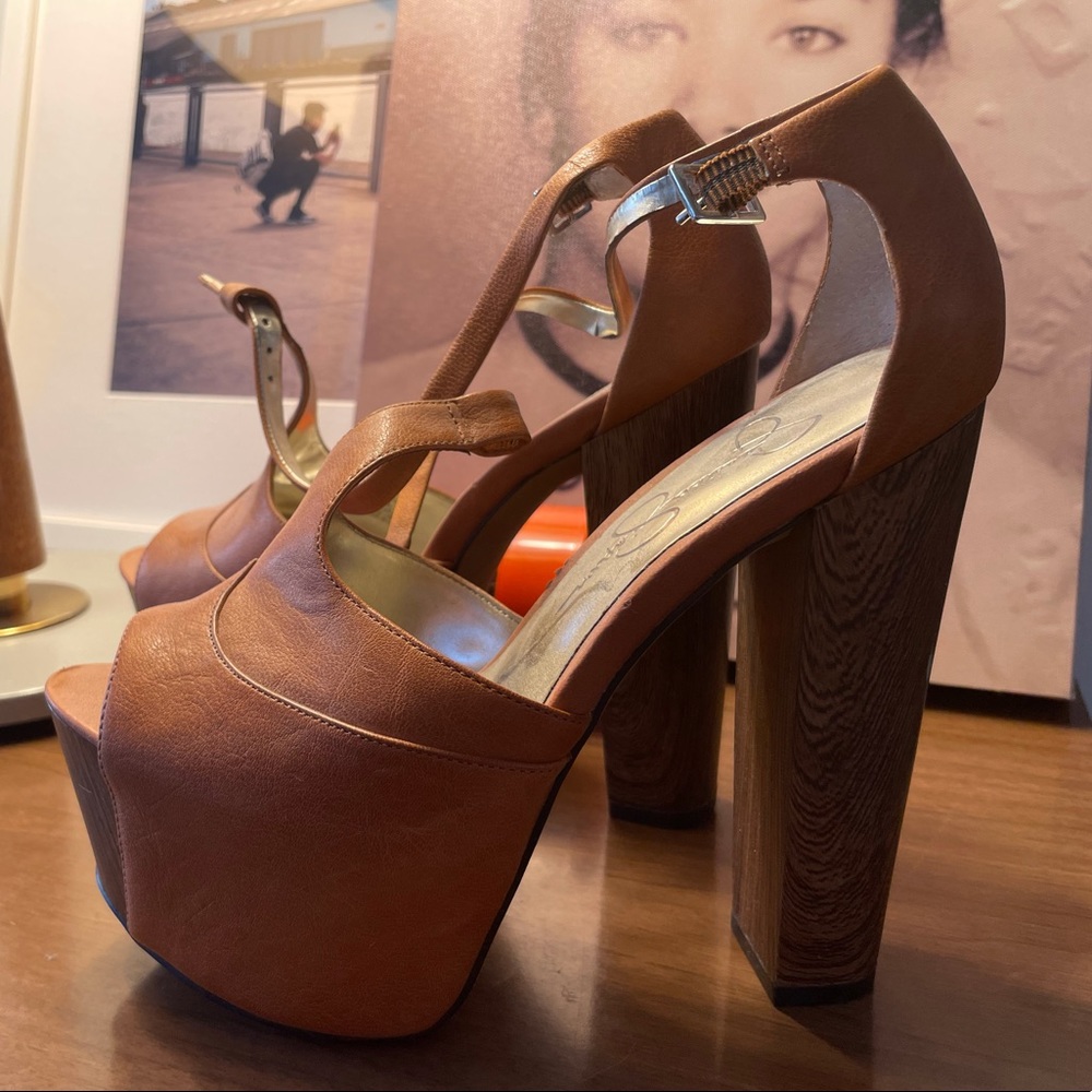 Jessica Simpson Tan/Taupe Platform Sandals Size 6